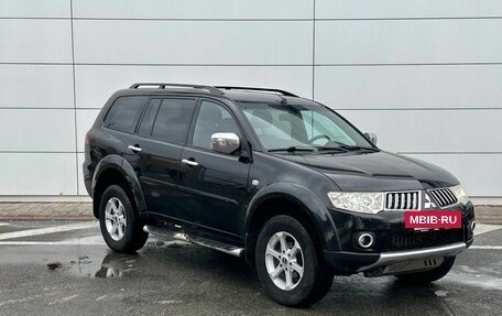 Mitsubishi Pajero Sport II рестайлинг, 2013 год, 1 790 000 рублей, 3 фотография