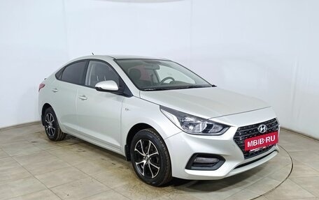 Hyundai Solaris II рестайлинг, 2017 год, 1 250 000 рублей, 3 фотография