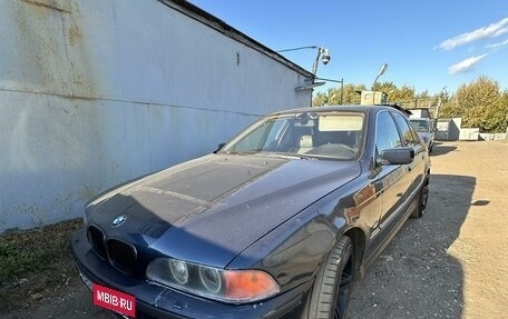 BMW 5 серия, 2000 год, 455 000 рублей, 8 фотография