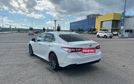 Toyota Camry, 2019 год, 3 102 000 рублей, 7 фотография