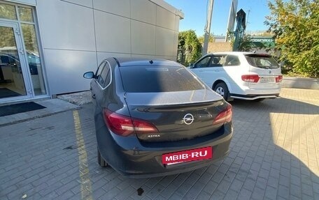 Opel Astra J, 2014 год, 850 000 рублей, 2 фотография