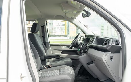 Volkswagen Caravelle T6 рестайлинг, 2022 год, 9 700 000 рублей, 15 фотография