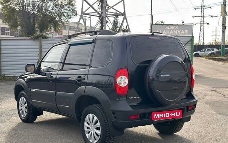 Chevrolet Niva I рестайлинг, 2012 год, 630 000 рублей, 3 фотография