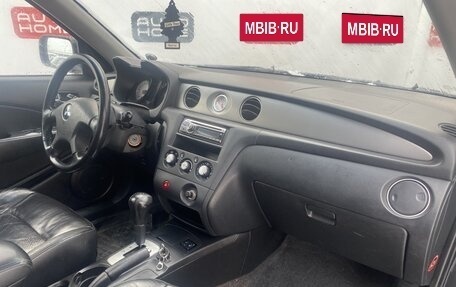 Mitsubishi Outlander III рестайлинг 3, 2005 год, 499 999 рублей, 8 фотография