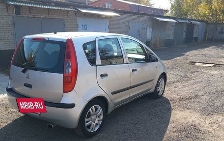 Mitsubishi Colt VI рестайлинг, 2004 год, 390 000 рублей, 4 фотография