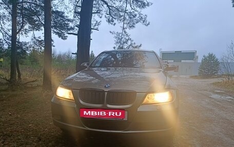 BMW 3 серия, 2005 год, 1 000 000 рублей, 4 фотография