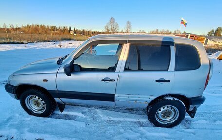 Chevrolet Niva I рестайлинг, 2003 год, 350 000 рублей, 2 фотография