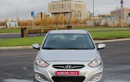 Hyundai Solaris II рестайлинг, 2012 год, 990 000 рублей, 5 фотография