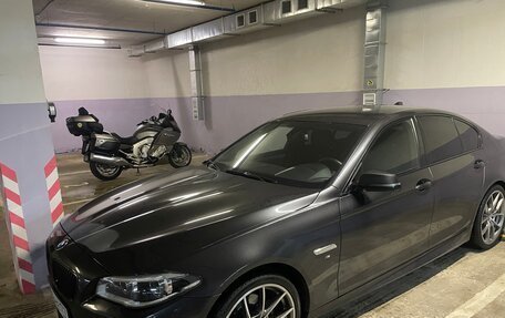 BMW 5 серия, 2014 год, 2 480 000 рублей, 1 фотография