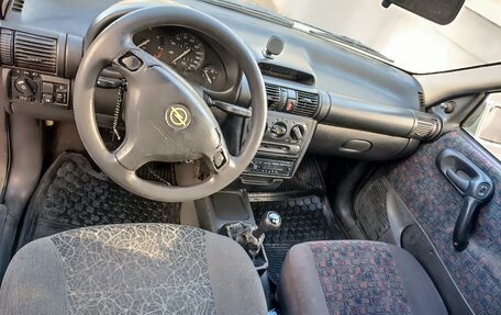 Opel Corsa B, 2000 год, 130 000 рублей, 4 фотография