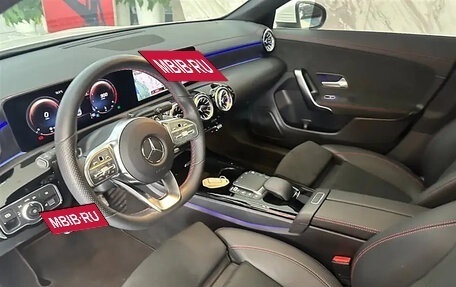 Mercedes-Benz CLA, 2022 год, 3 110 000 рублей, 9 фотография