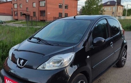 Peugeot 107 I рестайлинг, 2008 год, 407 777 рублей, 2 фотография