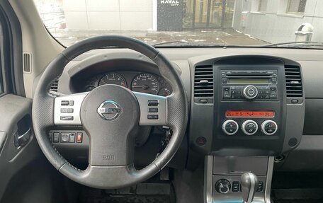 Nissan Navara (Frontier), 2011 год, 1 620 000 рублей, 7 фотография