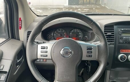 Nissan Navara (Frontier), 2011 год, 1 620 000 рублей, 8 фотография