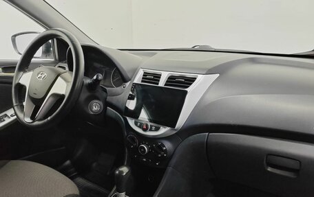 Hyundai Solaris II рестайлинг, 2011 год, 836 000 рублей, 9 фотография