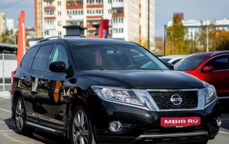 Nissan Pathfinder, 2015 год, 1 945 000 рублей, 4 фотография