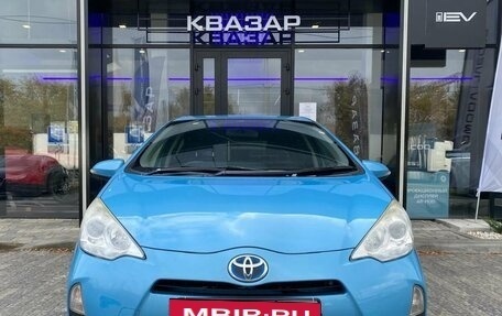 Toyota Aqua I, 2013 год, 950 000 рублей, 2 фотография