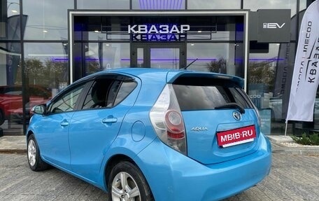 Toyota Aqua I, 2013 год, 950 000 рублей, 7 фотография