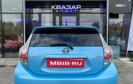 Toyota Aqua I, 2013 год, 950 000 рублей, 5 фотография