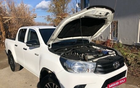 Toyota Hilux VIII, 2017 год, 2 720 000 рублей, 15 фотография