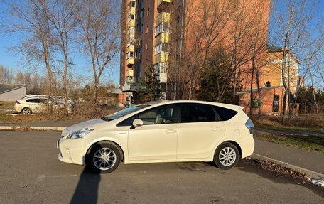 Toyota Prius Alpha I (ZVW40/41), 2013 год, 1 650 000 рублей, 4 фотография