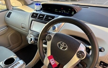 Toyota Prius Alpha I (ZVW40/41), 2013 год, 1 650 000 рублей, 10 фотография