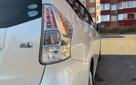 Toyota Prius Alpha I (ZVW40/41), 2013 год, 1 650 000 рублей, 13 фотография