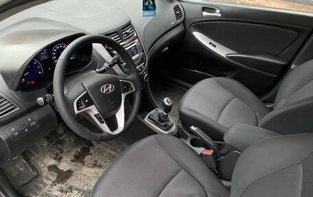 Hyundai Solaris II рестайлинг, 2015 год, 959 000 рублей, 8 фотография