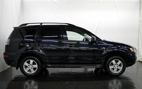 Mitsubishi Outlander III рестайлинг 3, 2011 год, 1 434 000 рублей, 4 фотография