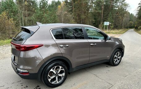 KIA Sportage IV рестайлинг, 2019 год, 2 490 000 рублей, 5 фотография