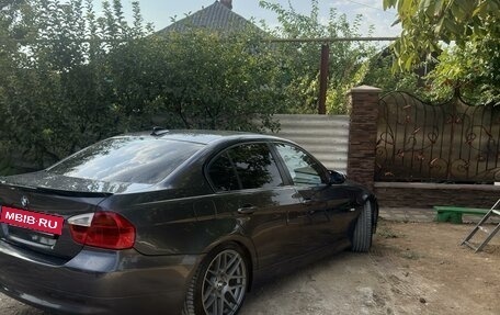 BMW 3 серия, 2005 год, 1 200 000 рублей, 3 фотография