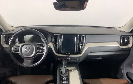 Volvo XC60 II, 2019 год, 2 485 000 рублей, 13 фотография