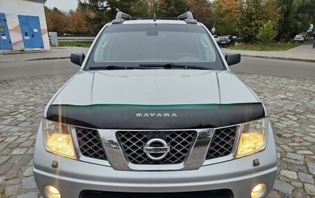 Nissan Navara (Frontier), 2006 год, 855 000 рублей, 2 фотография