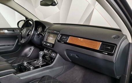 Volkswagen Touareg III, 2017 год, 3 999 700 рублей, 10 фотография