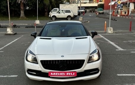 Mercedes-Benz SLK-Класс, 2015 год, 2 700 000 рублей, 3 фотография