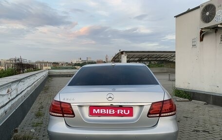 Mercedes-Benz E-Класс, 2013 год, 1 890 000 рублей, 3 фотография