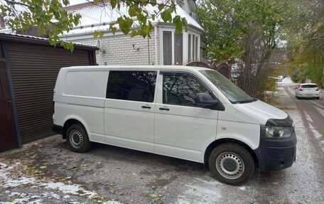 Volkswagen Transporter T5 рестайлинг, 2014 год, 2 500 000 рублей, 2 фотография