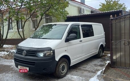 Volkswagen Transporter T5 рестайлинг, 2014 год, 2 500 000 рублей, 4 фотография