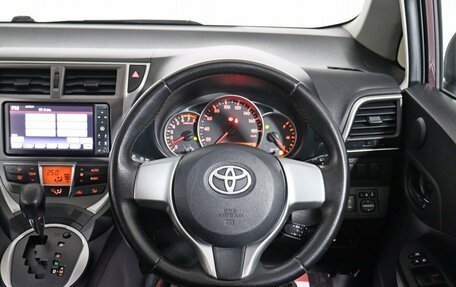 Toyota Ractis II, 2010 год, 1 098 000 рублей, 13 фотография