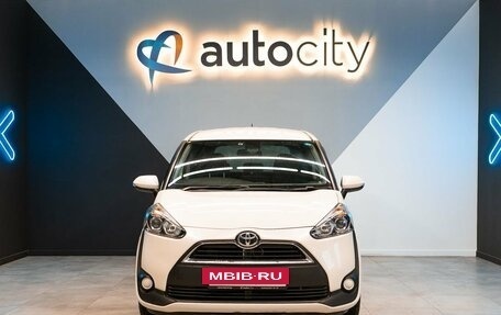 Toyota Sienta II, 2017 год, 1 588 500 рублей, 15 фотография