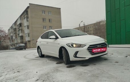 Hyundai Elantra VI рестайлинг, 2016 год, 1 430 000 рублей, 2 фотография