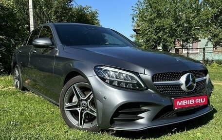 Mercedes-Benz C-Класс, 2019 год, 3 500 000 рублей, 1 фотография