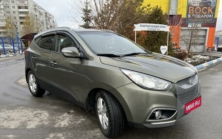 Hyundai ix35 I рестайлинг, 2010 год, 1 550 000 рублей, 1 фотография