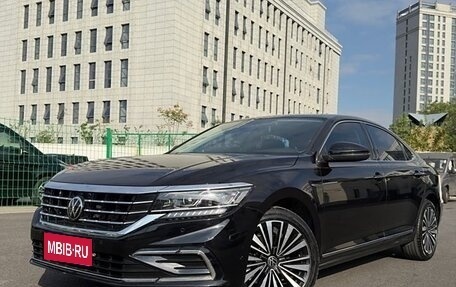 Volkswagen Passat B8 рестайлинг, 2021 год, 2 280 000 рублей, 1 фотография