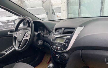 Hyundai Solaris II рестайлинг, 2014 год, 1 049 000 рублей, 17 фотография