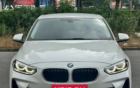 BMW 1 серия, 2021 год, 2 100 000 рублей, 8 фотография