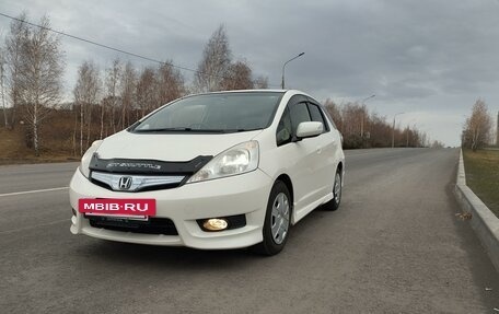 Honda Fit Shuttle I рестайлинг, 2012 год, 1 290 000 рублей, 2 фотография