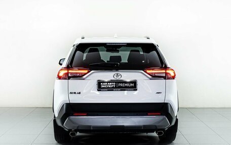 Toyota RAV4, 2021 год, 3 790 000 рублей, 5 фотография