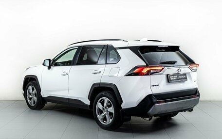 Toyota RAV4, 2021 год, 3 790 000 рублей, 6 фотография