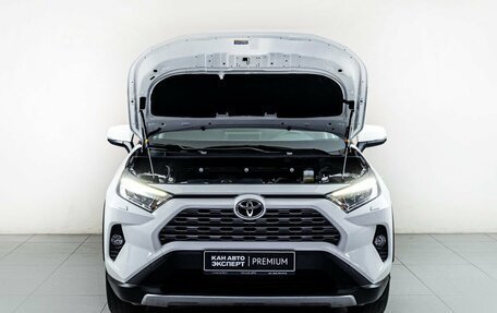 Toyota RAV4, 2021 год, 3 790 000 рублей, 7 фотография